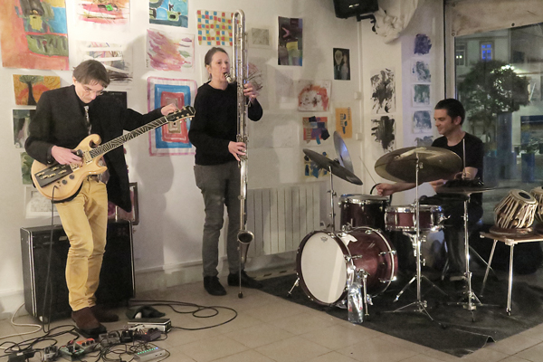 live at Archipel galerie Trocmé + Shadow-Sky + Cavallin