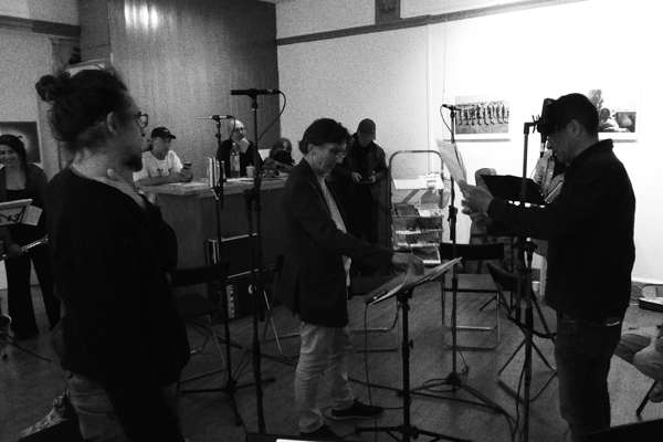 l'orchestre en préparation ezt annonce radio